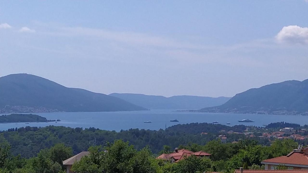 Apartmani Popovic V&A Tivat Kültér fotó