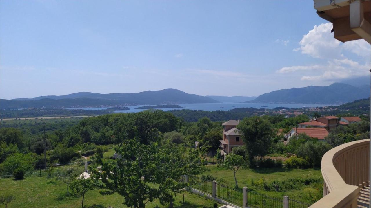 Apartmani Popovic V&A Tivat Kültér fotó